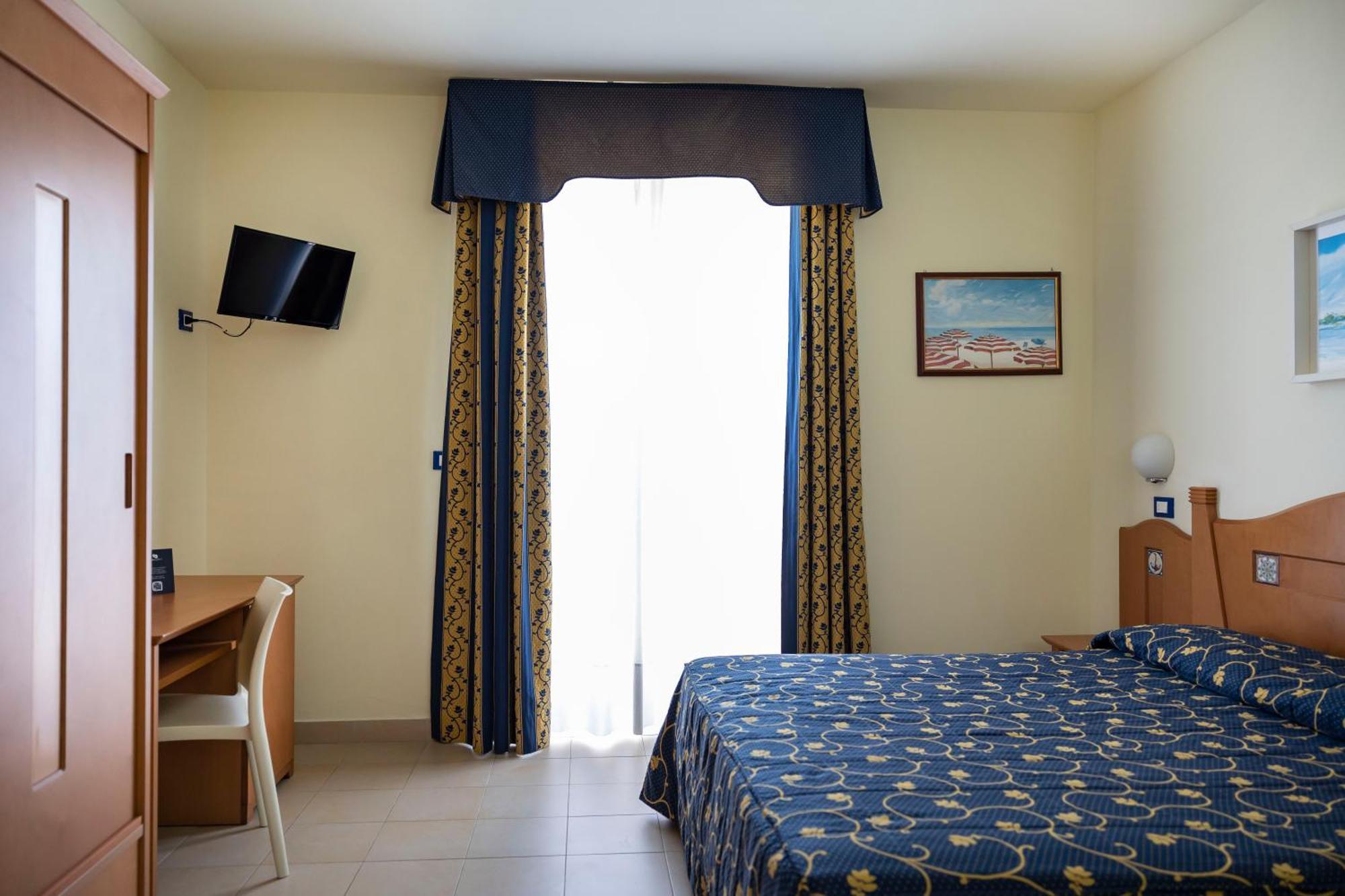 Blu Salento Village Sant Isidoro  Exteriör bild