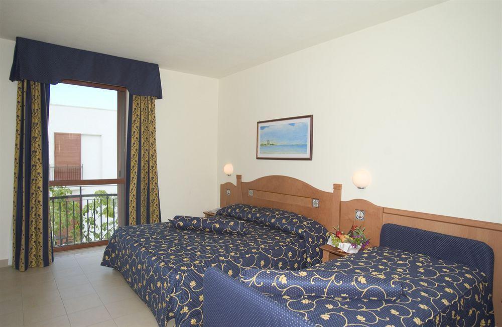 Blu Salento Village Sant Isidoro  Exteriör bild